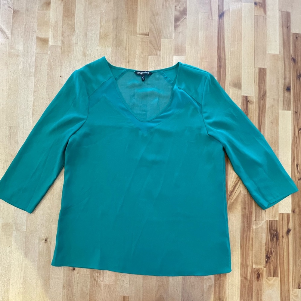 Express mesh panel 3/4 sleeve top (M)